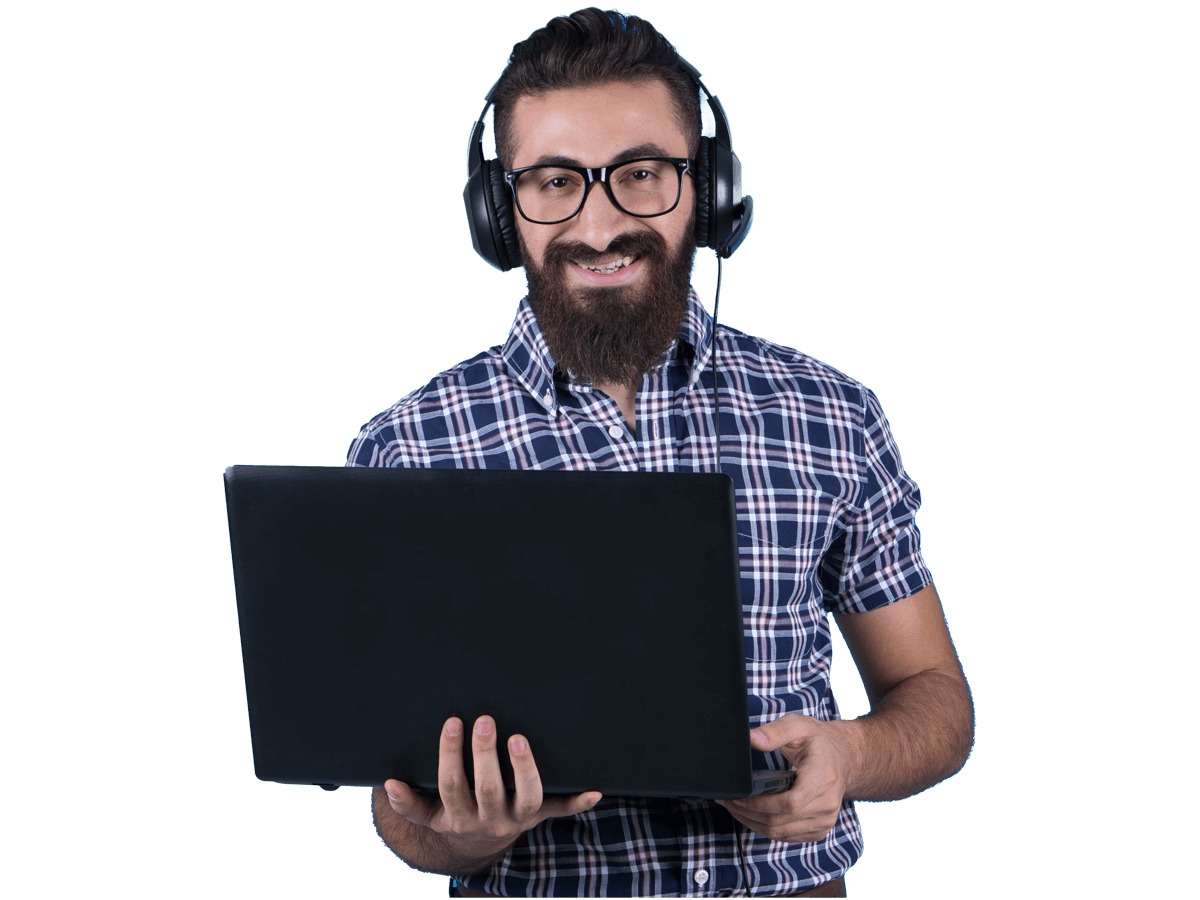 Kurdish interpreting services expert holding a laptop